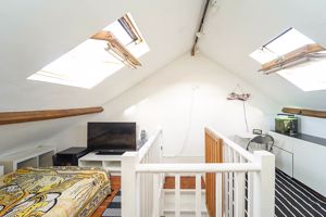 Loft room - click for photo gallery